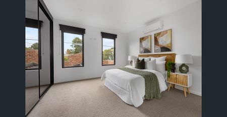 Spacious Two Bedroom Townhome - Photo 5