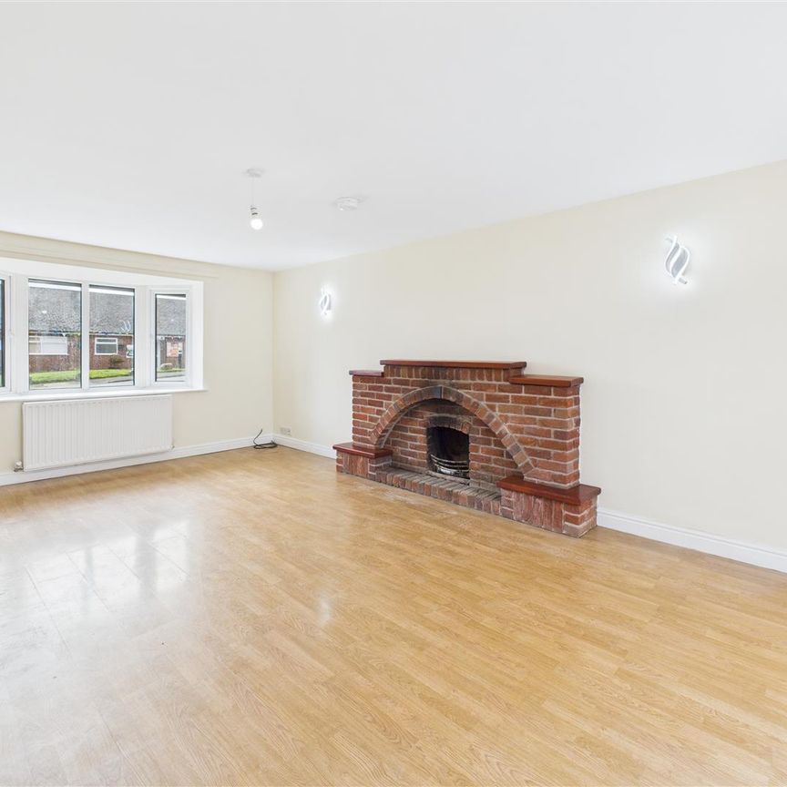 Vicarage Drive, Stramshall, Uttoxeter ST14 5DL - Photo 1