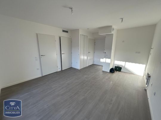 Location Appartement 2 pièces 38m² POITIERS 86000 - Photo 1