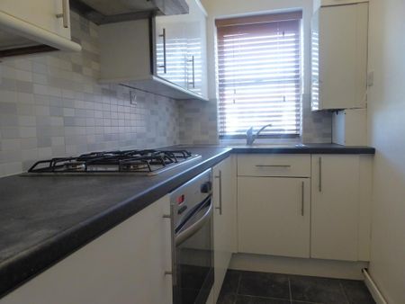 1 bedroom apartment to rent - Photo 4