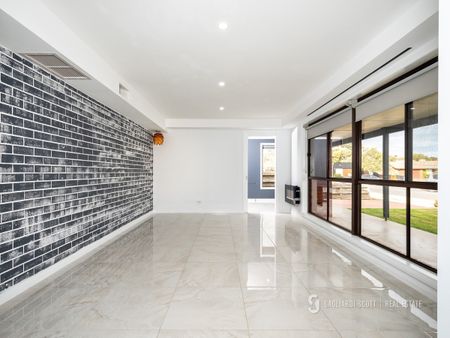 Renovated House close to GV Health - Photo 3