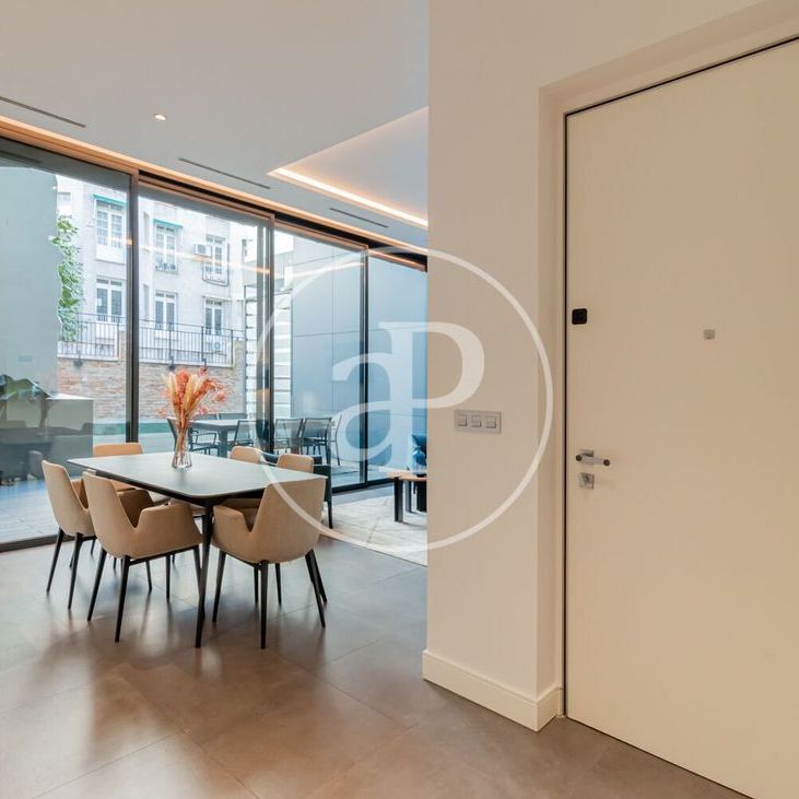 Luxury Flat for rent in Madrid, Autonomous Region of Madrid - Photo 1