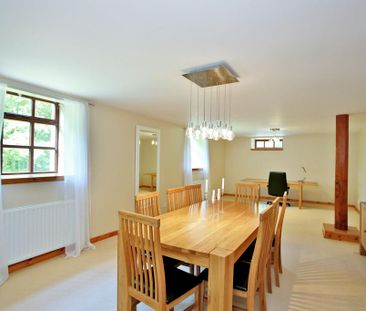 4 bedroom semi-detached house to rent - Photo 5