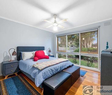 42 Saxonwood Drive, Narre Warren - Photo 1