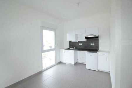 Appartement 2 pièces - - Photo 2