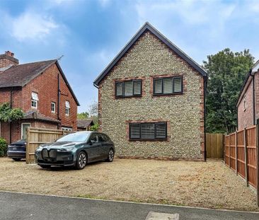 3 bedroom detached house to rent - Photo 3
