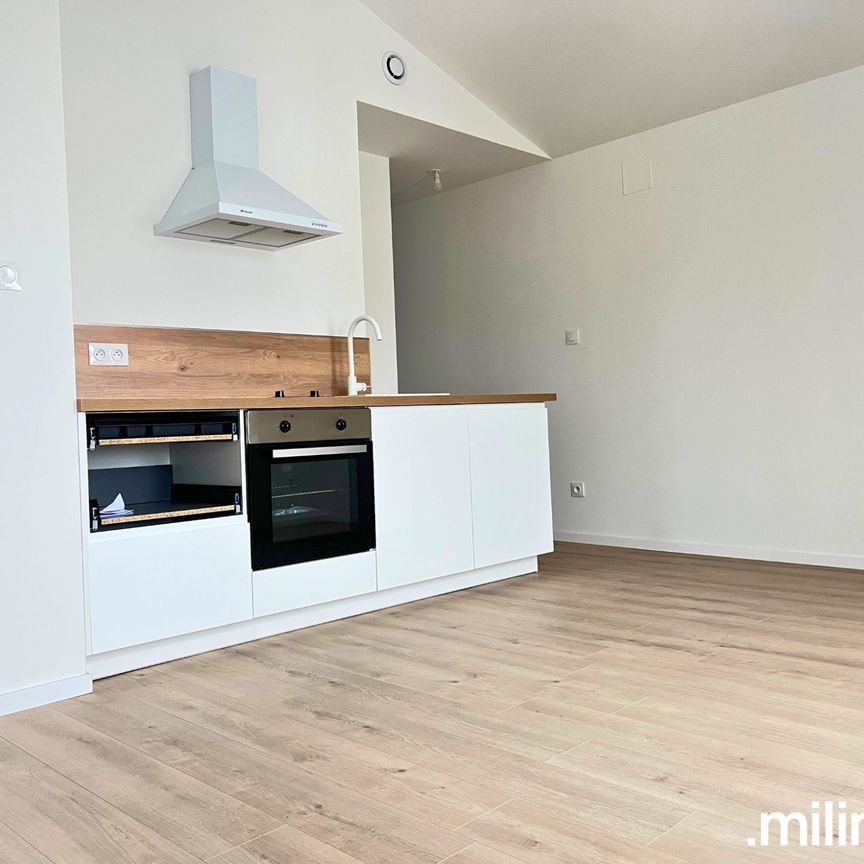 Location Appartement 2 pièces 28m² MONTIGNY LES METZ 57950 - Photo 1