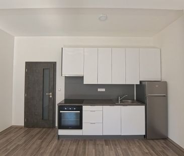 Pronájem bytu 1+kk 33 m² - Photo 2