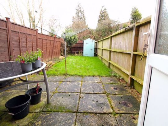 Oaktree Crescent - Photo 1