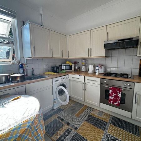 House share to rent - Photo 4