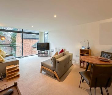 1 bedroom penthouse to rent - Photo 3