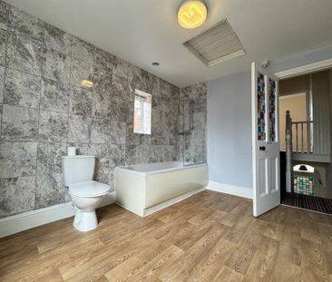 2 bedroom terraced house to rent - Photo 6