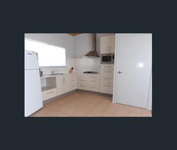 1 Bedroom Cottage Overlooking the Beautiful Pacific Ocean - Photo 5