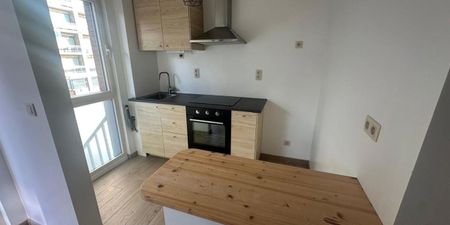 Appartement te huur in Waremme voor € 735 met 1 slaapkamer - Foto 3