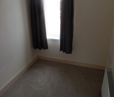 Westfield Road, Hull, East Yorkshire - Photo 4