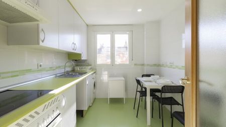 Calle de Turaco, Madrid, Community of Madrid 28011 - Photo 5