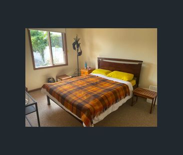 Neat, Tidy & Ready to Go – Coastal Glimpses in a Quiet Location - Photo 4