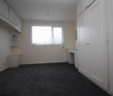 4 Bedroom House - Photo 4