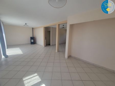 Location Maison 4 pièces 139m² GUER 56380 - Photo 4