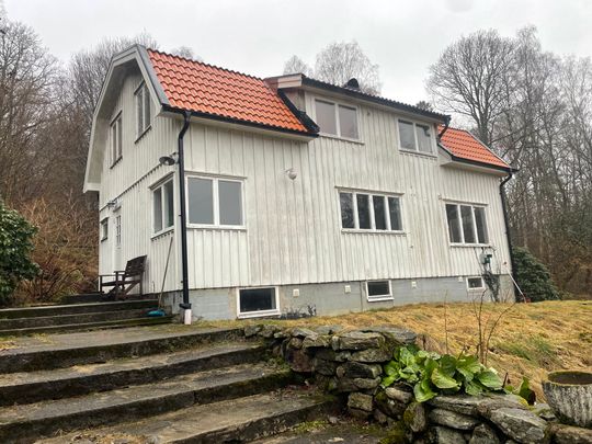 Björkhagenvägen, Särö - Photo 1