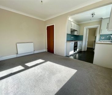 Gleadowe Avenue, Christchurch, Dorset, BH23 - Photo 5