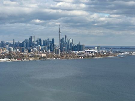 For Lease - 38 Annie Craig Drive Unit# 4312, Toronto, Ontario - Photo 3