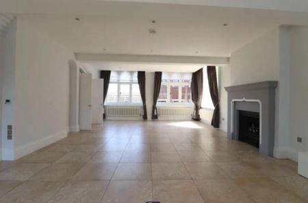 3 bedroom apartment to rent - Photo 2