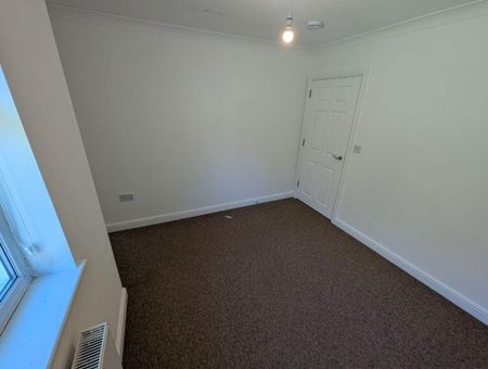 3 bedroom apartment to rent - Photo 5