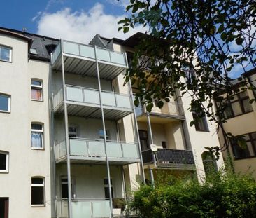 Romantische Altbau-3-Raum-Balkon-Wohnung nahe der Zwickauer Innenstadt - Photo 1