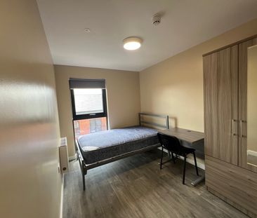 6 Bed Flat, Hepburn Court A, BS2 - Photo 6