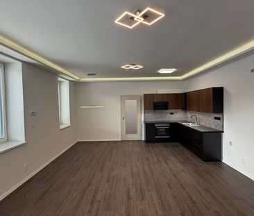 Pronájem bytu 2+kk 62 m², Úvoz, Třebíč - Фото 1
