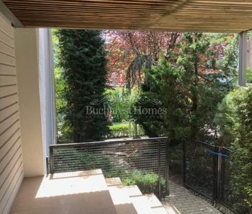 Four or Five Bedroom House with Light, Green and a Shared Spa with ... - Fotografie 1