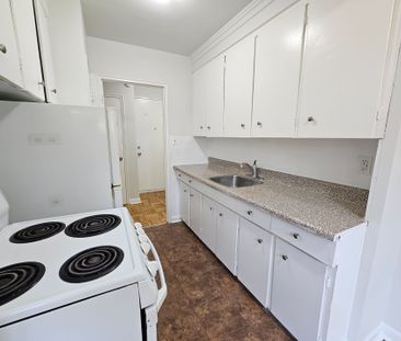 For Lease - 20 Cosburn Avenue Unit# 207, Toronto, Ontario - Photo 6