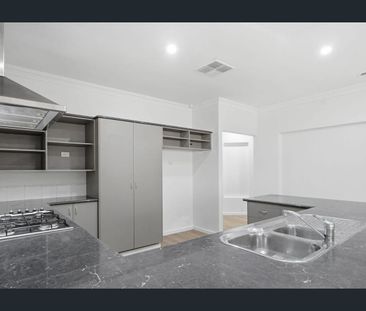 145 GERARD STREET, EAST CANNINGTON - Photo 5