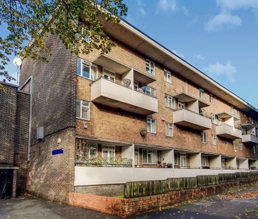3 bedroom flat to rent - Photo 1