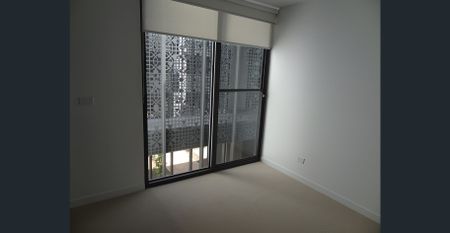 Stylish Ascot Vale Living with Premium Finishes & City-Fringe Convenience - Photo 2