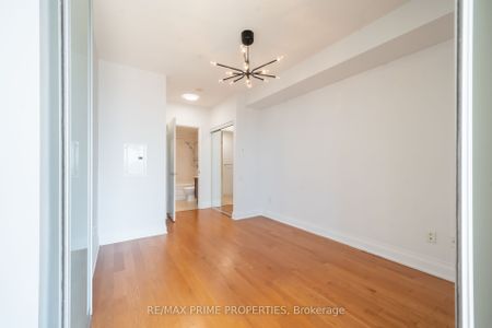 Quantum North Tower Lofts , #4403 - Photo 2