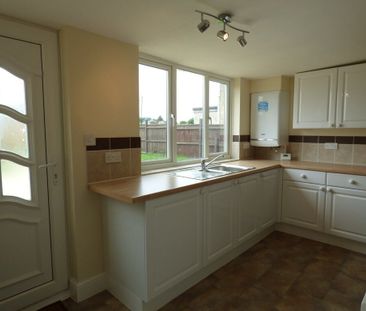 Lowestoft Road, Carlton Colville, Lowestoft - Photo 2