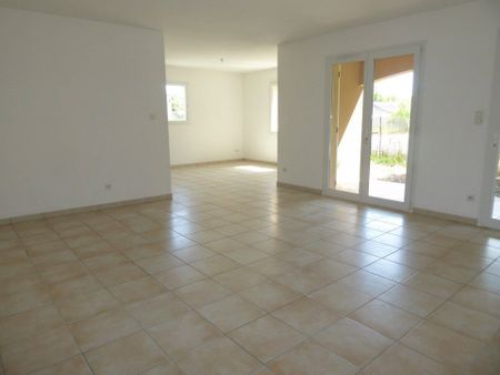 Location maison villa 4 pièces 100.1 m² à Vogüé (07200) - Photo 2