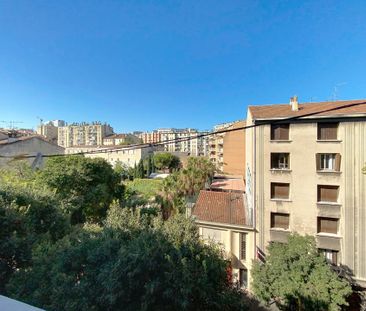 Location AppartementMarseille 3ème Belle de Mai - Photo 3