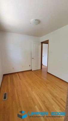 Oakdale_PA, 721 — OAK-721 - Photo 1