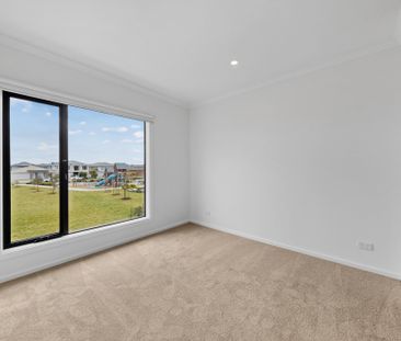 14 Jandakot Walk, Point Cook VIC 3030 - House For Rent | Domain - Photo 4