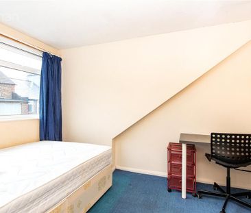 5 bedroom terraced house to rent - Photo 4