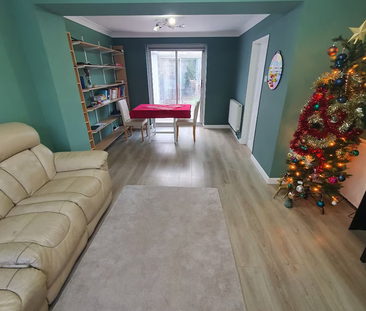 1 bedroom in a house share to rent - Photo 4