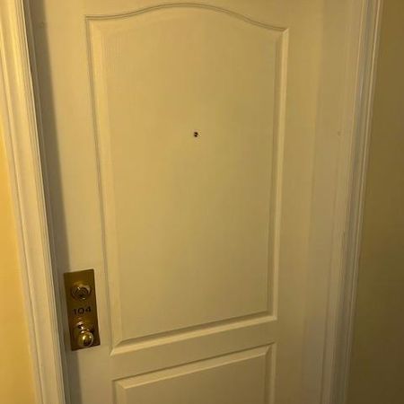 APPARTEMENT RETRAITÉ- SEMI RETRAITÉ À LOUER 4 1/2 MONTRÉAL LIBRE IMMEDIATEMENT - Photo 4