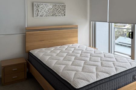 FURNISHED APARTMENT WITH CITY VIEWS IN A PRIME SOUTH BRISBANE LOCATION - Photo 3