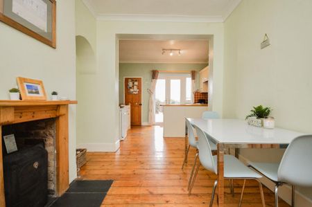 2 bedroom semi-detached house to rent - Photo 5