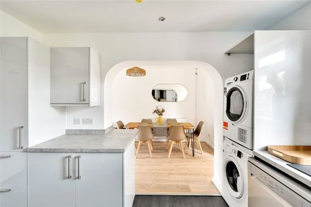 Pen Park Road, Southmead - Photo 4