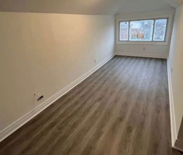 For Lease - 5051 huron Street, Niagara Falls, Ontario - Photo 1