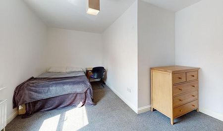 5 bedroom terraced house to rent - Photo 5